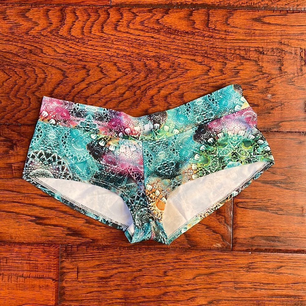 Trippy Rave Psychedelic Booty Shorts Size Medium